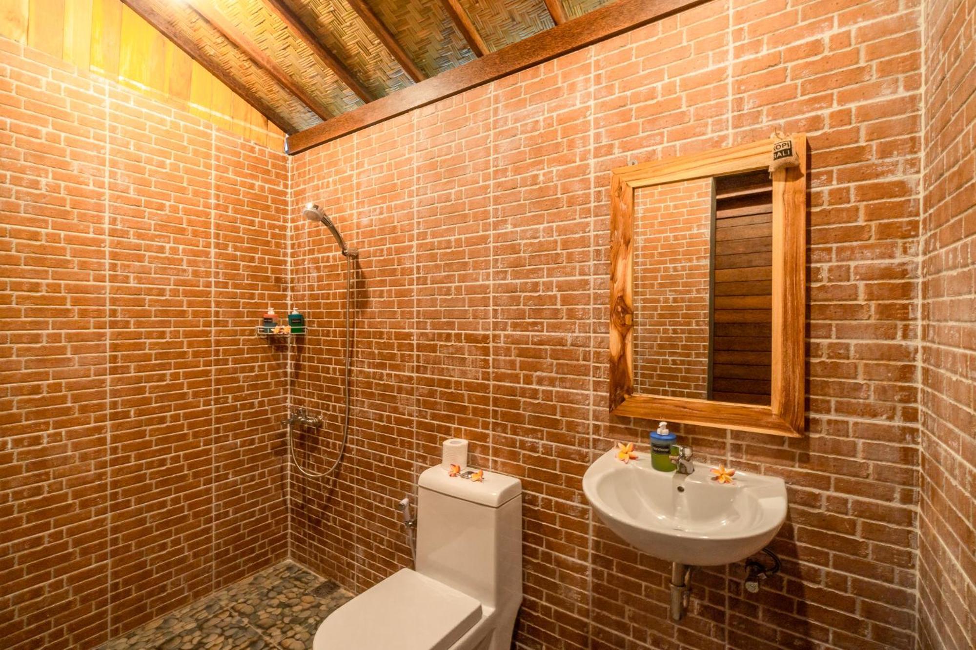 Wooden Puri Guesthouse Uluwatu Kültér fotó